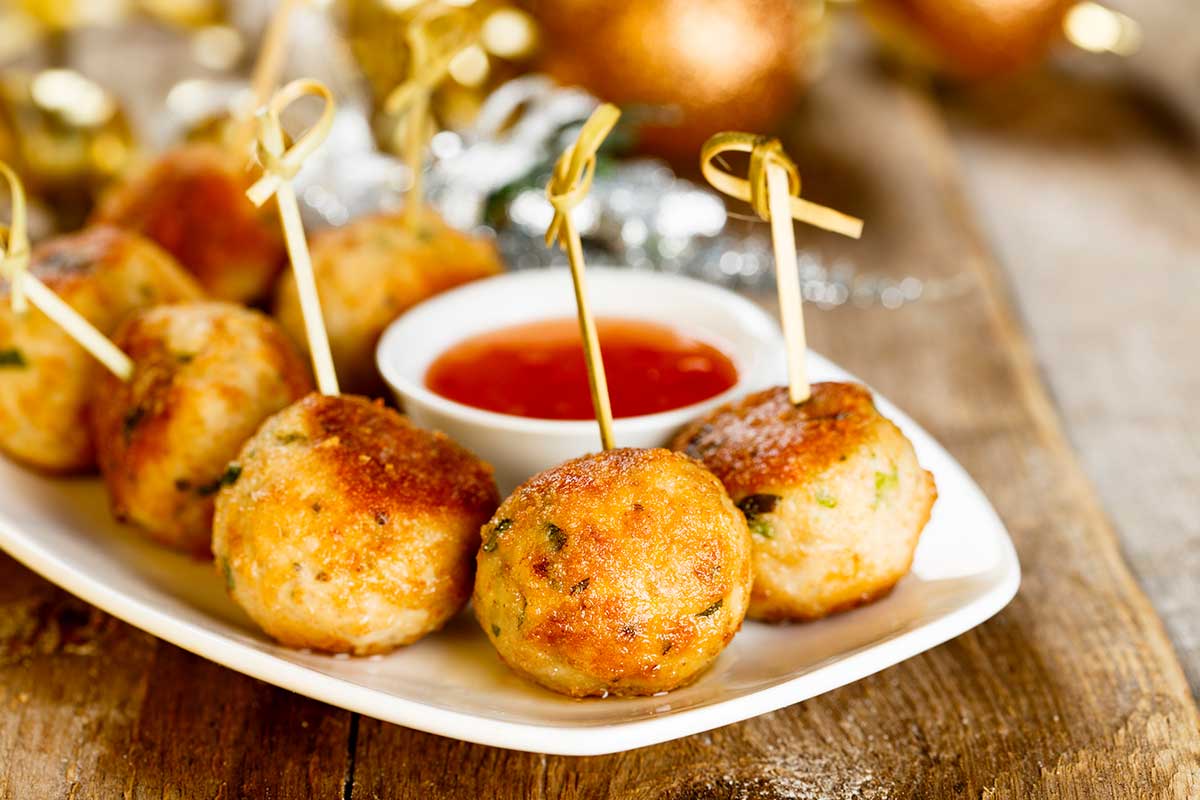Turkey meatballs with red dipping sauce