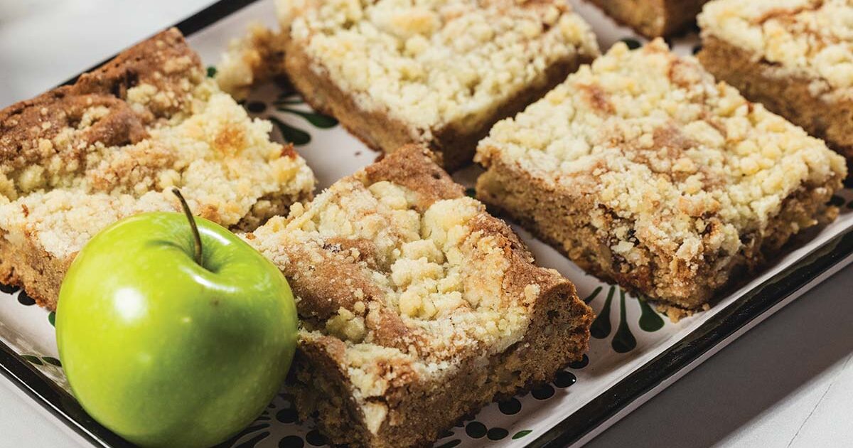 Mom’s Fresh Apple Bars | Texas Co-op Power